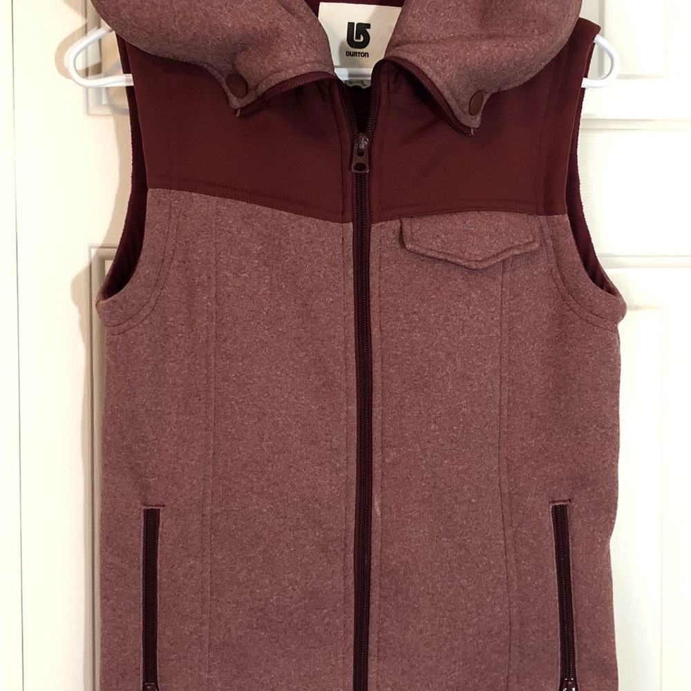 Burton Dry Ride Vest Womens Small Burgundy Full Zip Hood Snowboard Ski EUC